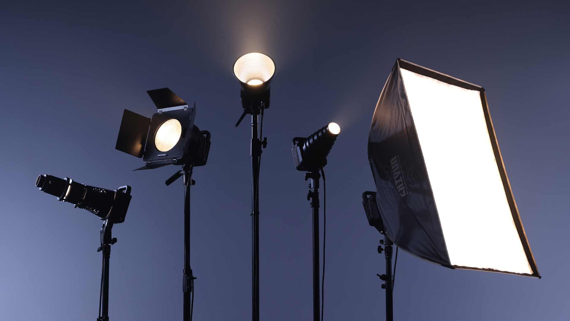 Zhiyun Molus G300 COB Light: kompakt und lichtstarke Filmleuchte