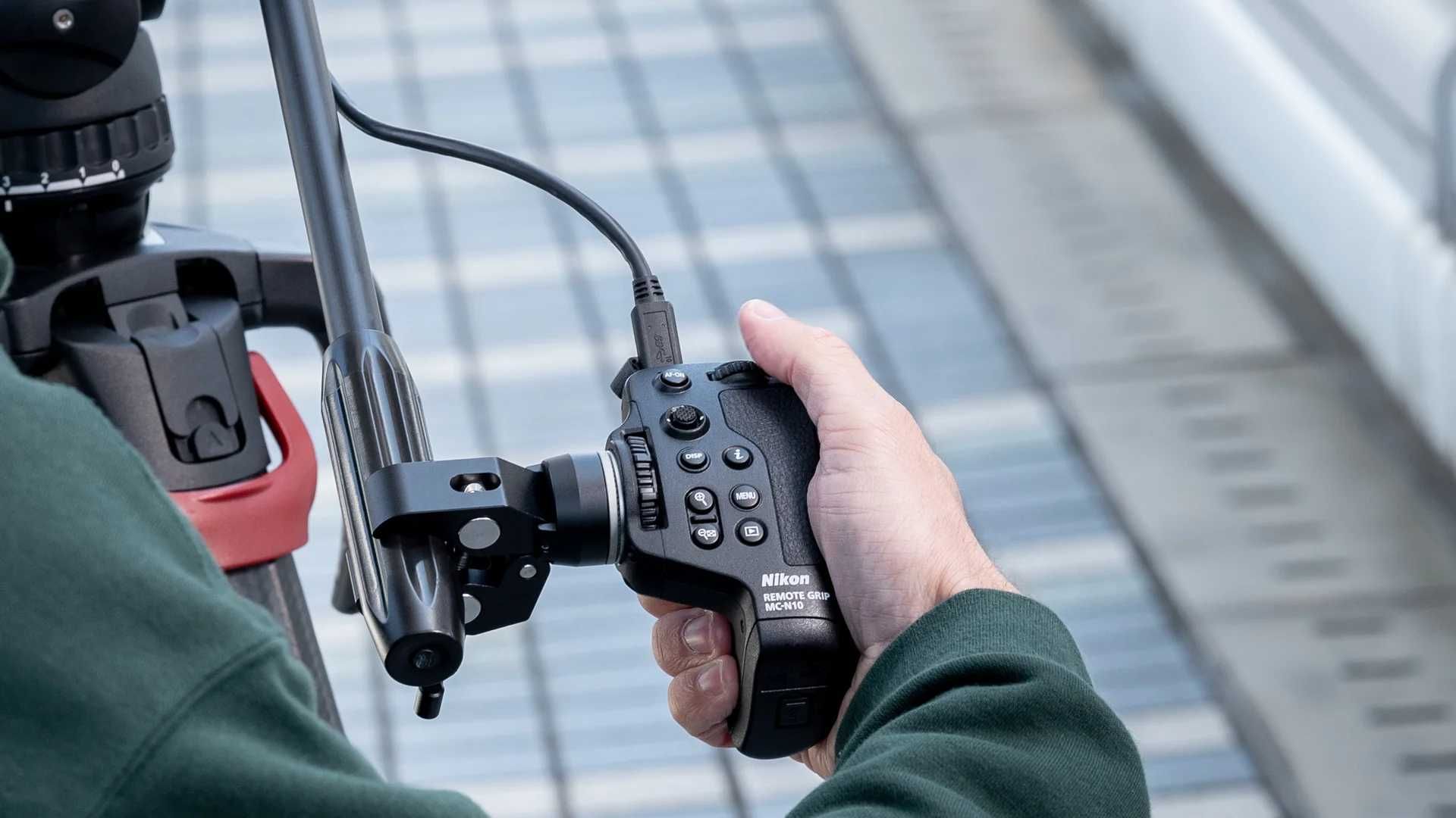 Nikon MC-N10: neuer Fernsteuerungshandgriff fu00fcr Nikon-Kameras erleichtert das Filmen