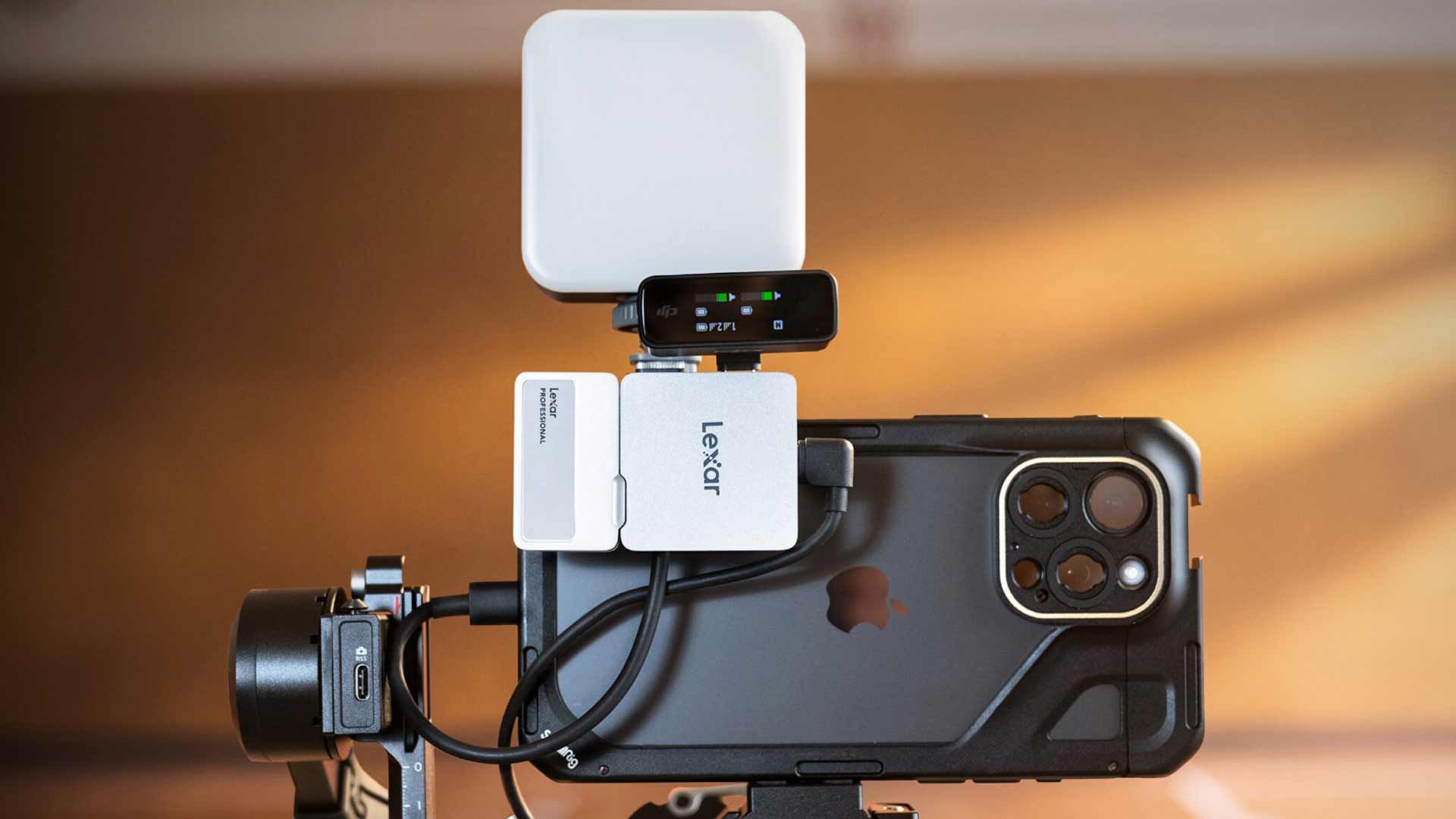 Lexar Speichermedien: Edelstahl-SD-Karten und SSD-Speicher mit Hub