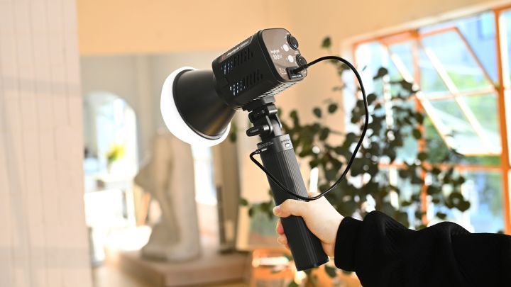 Jinbei JL-100Bi: leichte Bi-Color-Leuchte mit 100 Watt