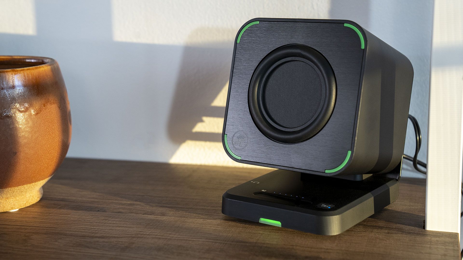 Mackie CR2-X Cube, CR2-X Bar Pro, CR6S-X: neue Desktop-Lautsprecher und Subwoofer