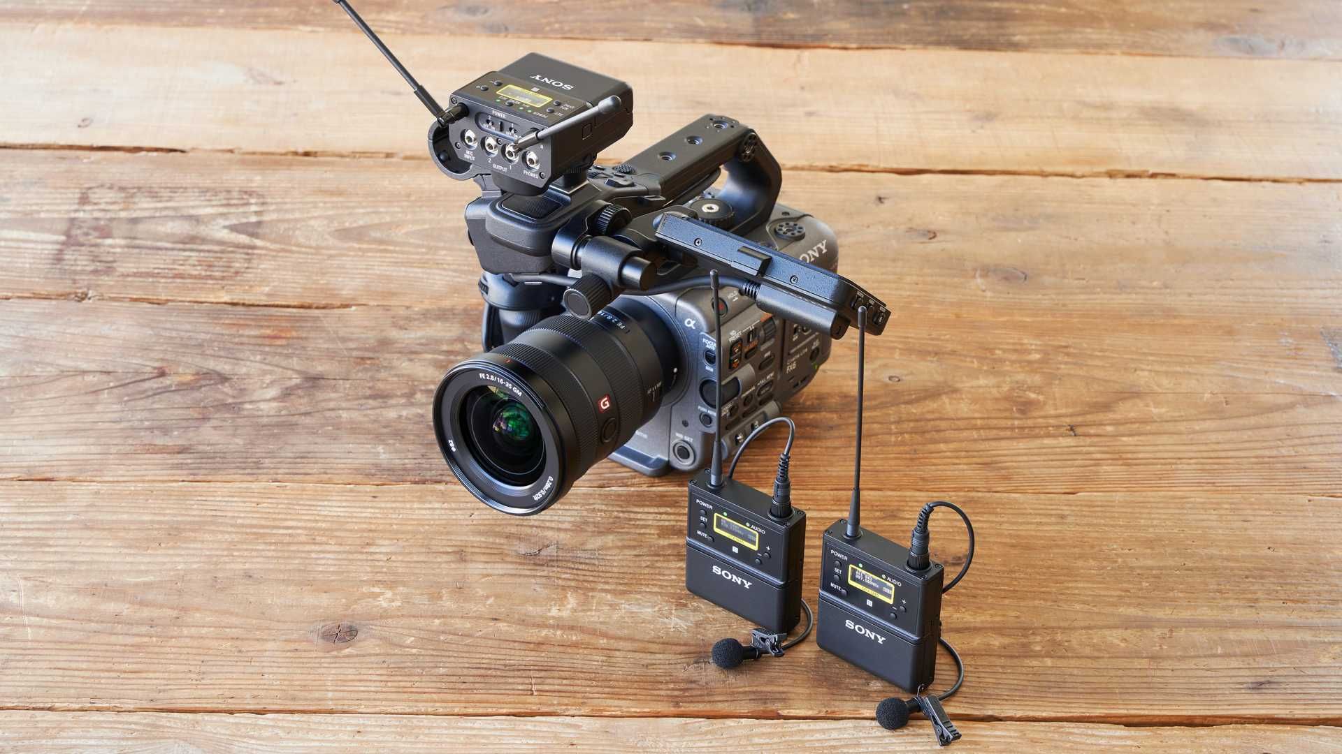 Sony URX-P41D: Zweikanal-Empfu00e4nger mit digitalem Audio-Anschluss und MI-Schuh-Support