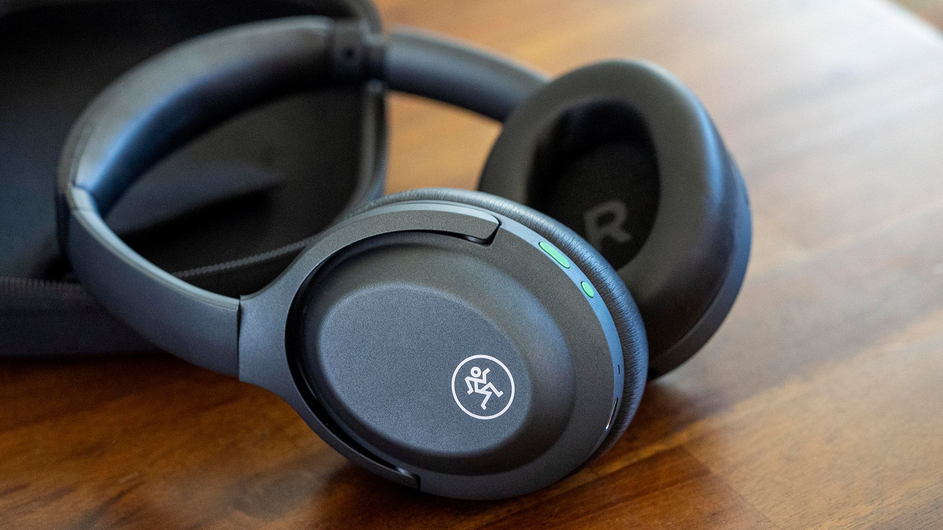 Mackie MC-50BT, MC-60BT, MP-20TWS: neue Bluetooth-On-Ear- und In-Ear-Hu00f6rer