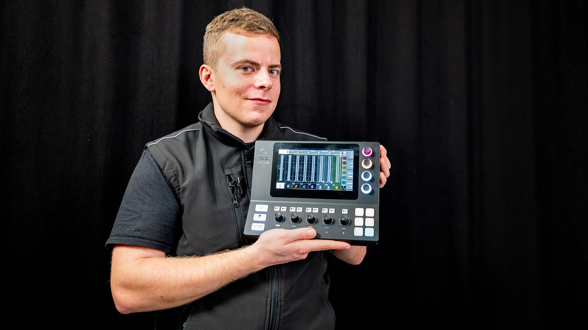 Test: Mackie DLZ Creator XS u2013 Mischpult mit besonderer Bedienung