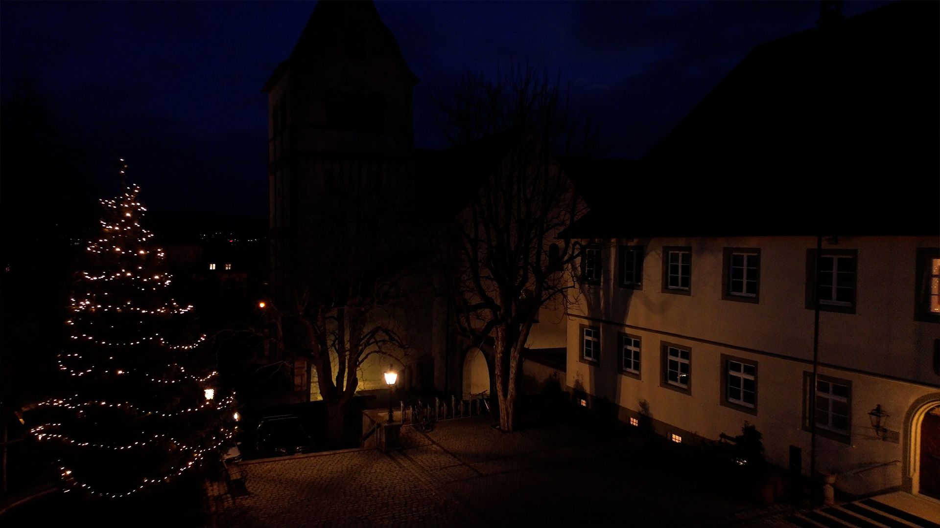 VIDEOAKTIV sagt: Frohe Weihnachten