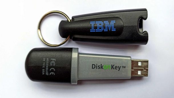 25 Jahre USB-Sticks: Datensicherheit der Speichersticks sinkt